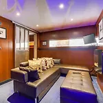 Vip Paris Yacht Hotel & Spa