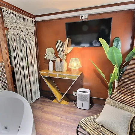 Vip Yacht & Hotel Parigi