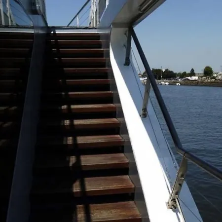 Hotel Vip Yacht &